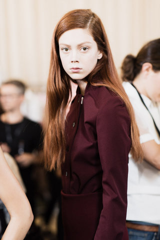 See how the hair is a bit frizzy like it was air dried?  Also there is a barely there wave.  Super cool and effortless is the feeling.